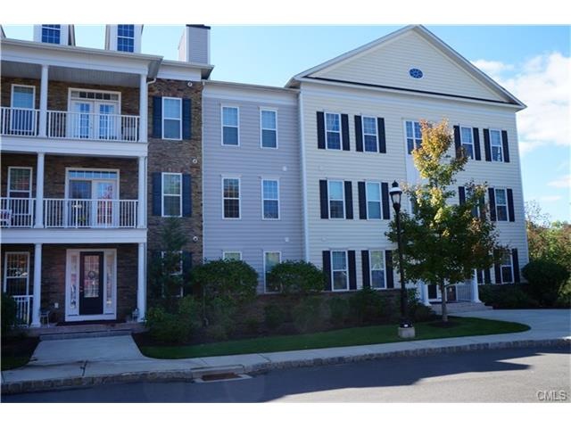 1 Rivington Way unit 105, Danbury, CT 06810 - photo 1