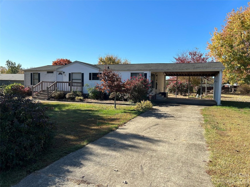 114 Camp Oak Rd, Statesville, NC 28677 - photo 1