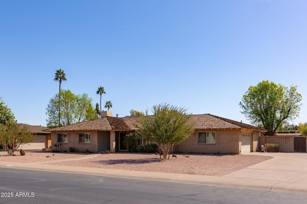 2059 E Manhatton Dr, Tempe, AZ 85282 - photo 1