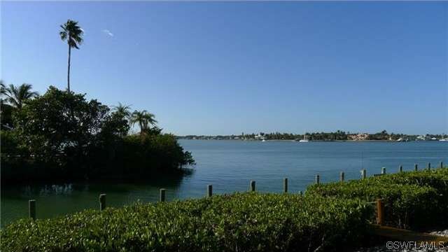 Stunning Bay Views!