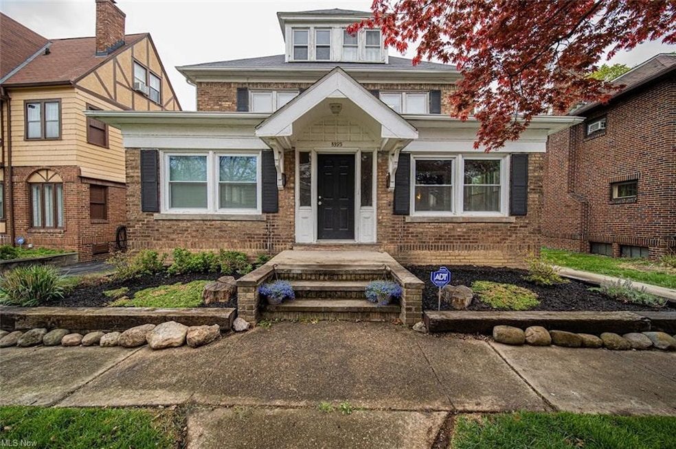 3395 Euclid Heights Blvd, Cleveland, OH 44118 - photo 1