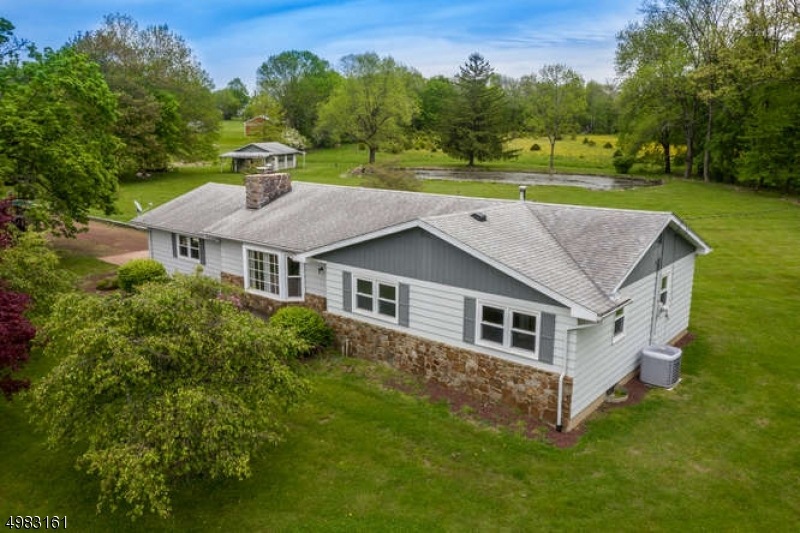 236 Quakertown Rd, Pittstown, NJ 08867 - photo 1