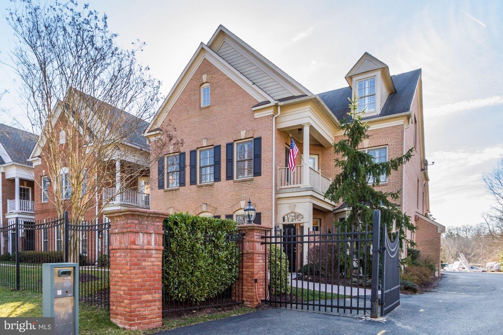 8519 Gavin Manor Ct unit 1, Chevy Chase, MD 20815 - photo 1