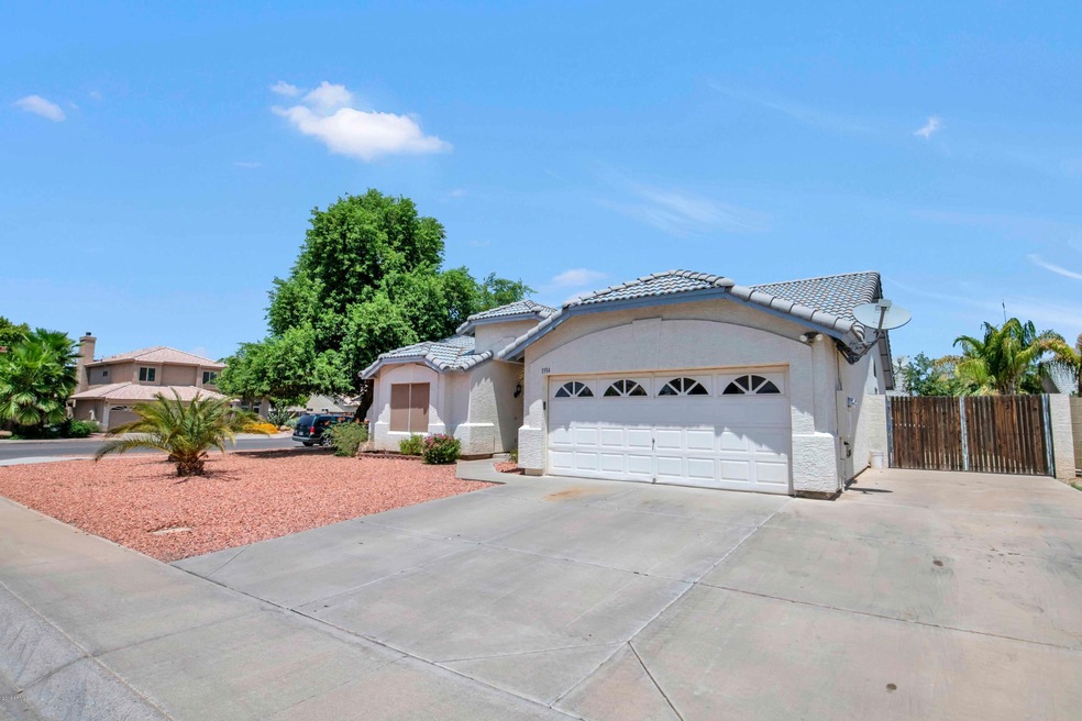 1914 E Baylor Ct, Chandler, AZ 85225 - photo 1