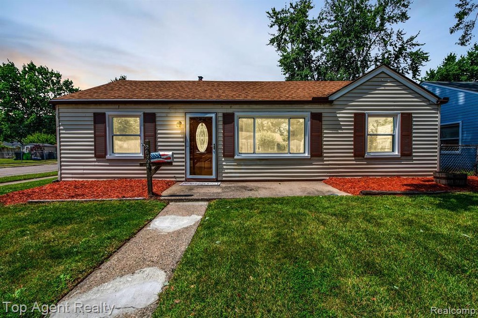 26701 Woodmont St, Roseville, MI 48066 - photo 1