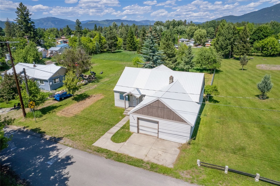 939 E Lincoln Blvd, Libby, MT 59923 - photo 1