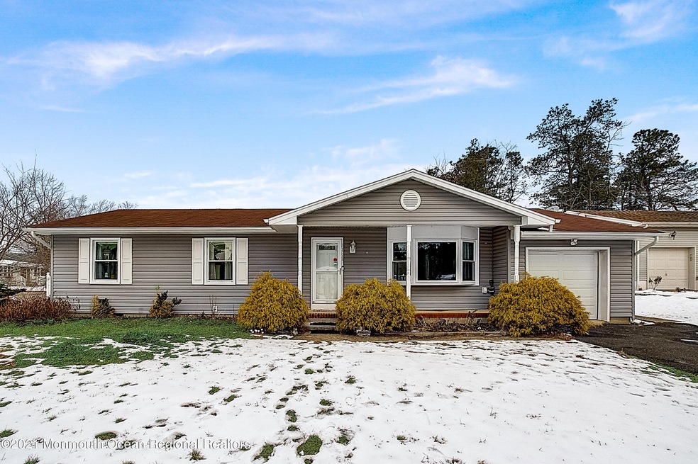 1201 2nd Ave, Toms River, NJ 08757 - photo 1