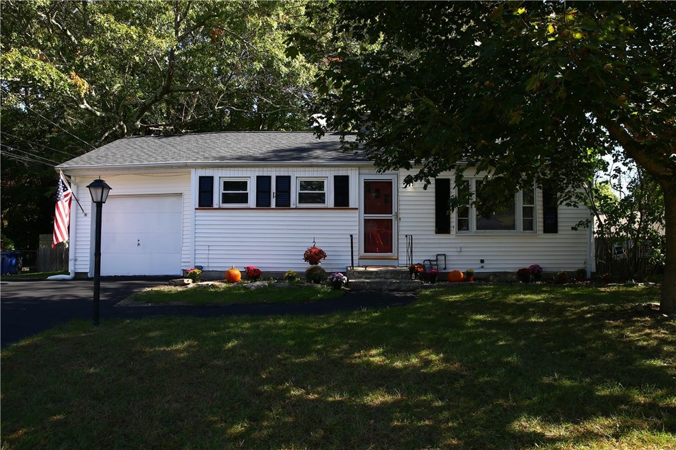 58 Graybar Rd, Warwick, RI 02888 - photo 1
