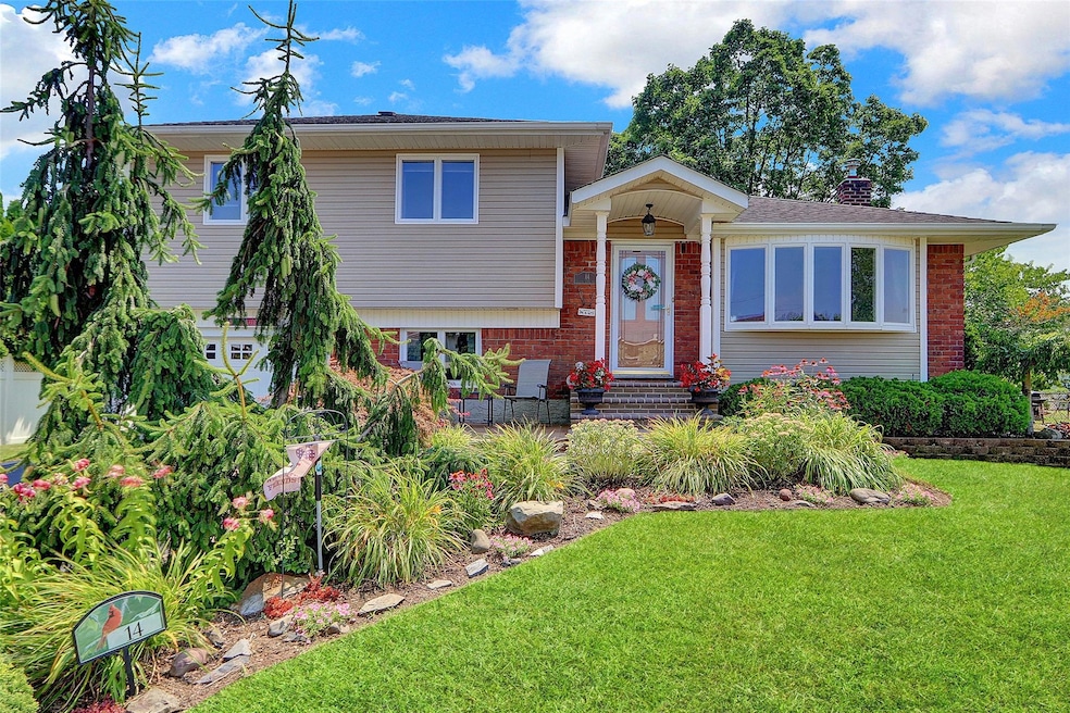 Sold $830,000 • Co-Listing Agent