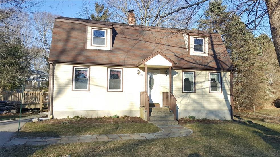 29 Crossland St, Charlestown, RI 02813 - photo 1
