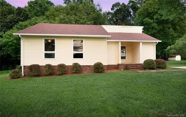 152 Sparrow Rd unit 75, Statesville, NC 28625 - photo 1