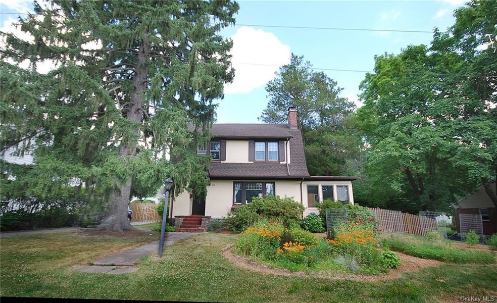 325 Montross Ave, Peekskill, NY 10566 - photo 1
