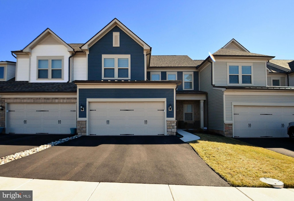 1046 Campbell Way, Hatfield, PA 19440 - photo 1