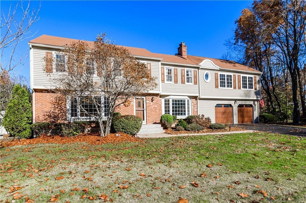 221 Towpath Ln, Cheshire, CT 06410 - photo 1