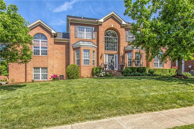 716 Glen Oaks Drive