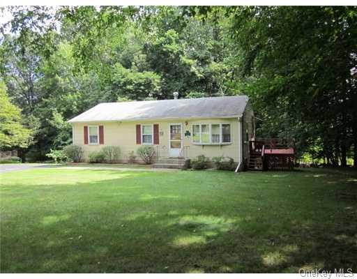 170 Burda Ave, New City, NY 10956 - photo 1