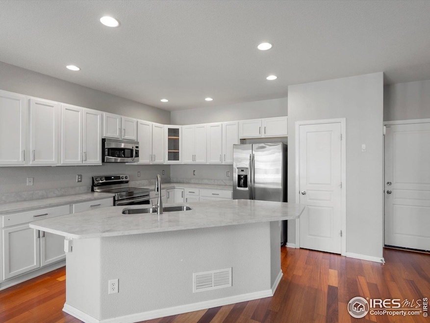 Beautiful newly updated kitchen