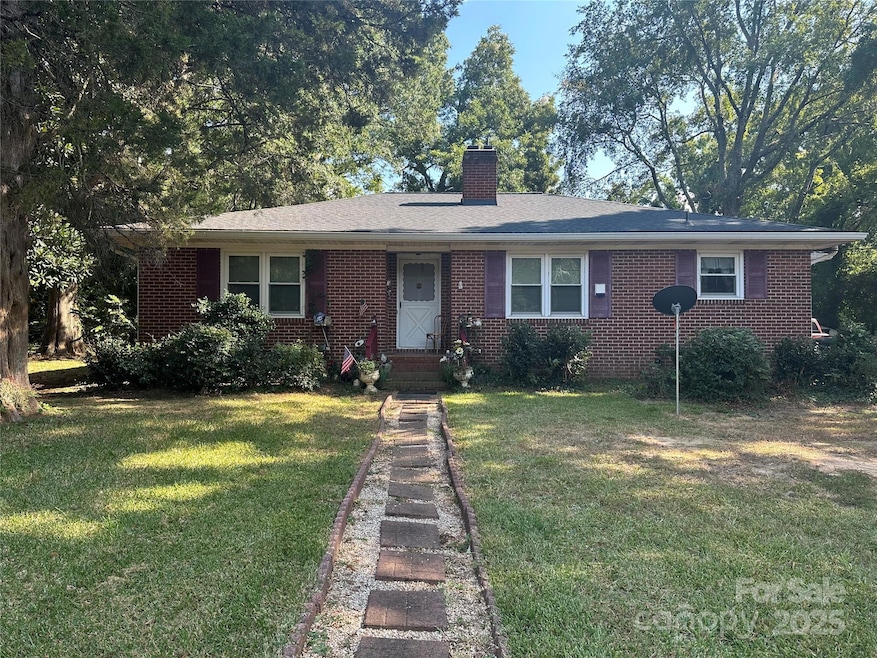 630 N Confederate Ave, Rock Hill, SC 29730 - photo 1