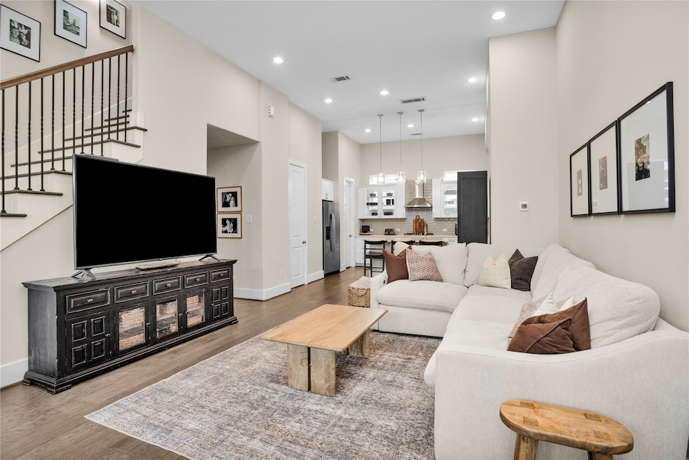 2020 Mcgowen St unit 8, Houston, TX 77004 - photo 1