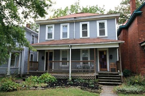119-121 E Duncan St