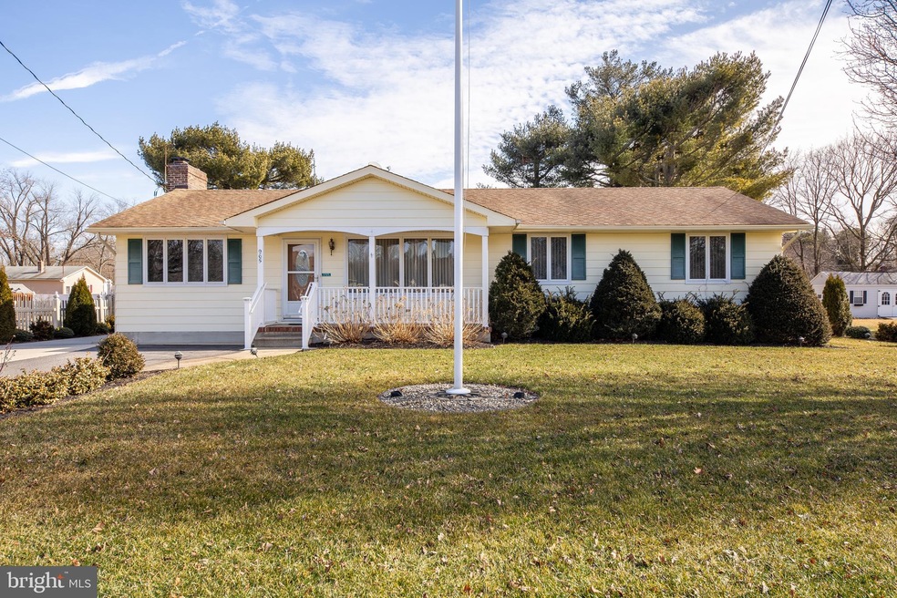 965 Swenlin Dr, Vineland, NJ 08360 - photo 1