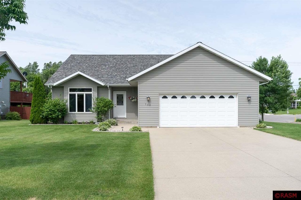 108 Maverick Dr, Mankato, MN 56001 - photo 1