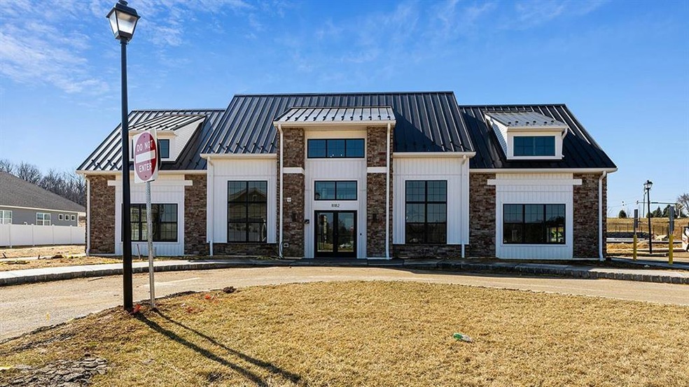 7968 Schaefer Crest unit 38, Breinigsville, PA 18031 - photo 1