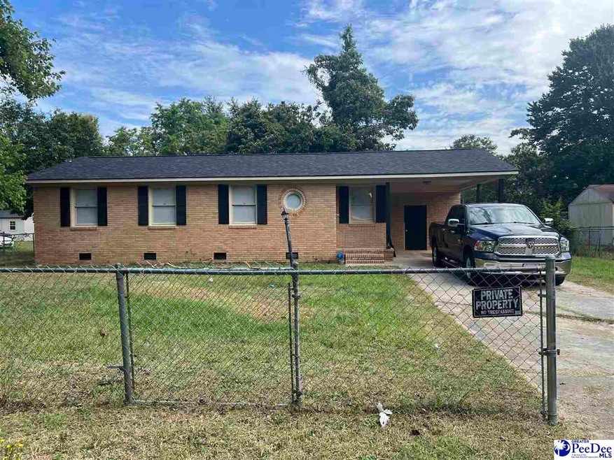 811 E Scarlett Ln, Florence, SC 29505 - photo 1