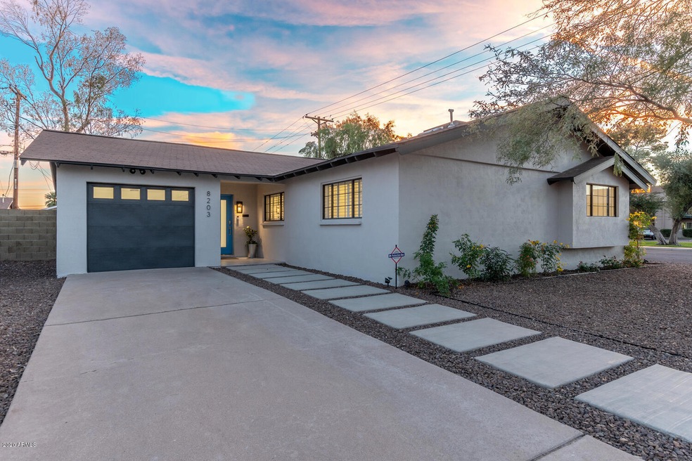 8203_E_Turney_Ave_Scottsdale-large-001-0