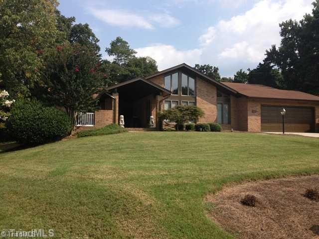 Exterior Front. All Brick One level cul-de-sac lot in Heathgate