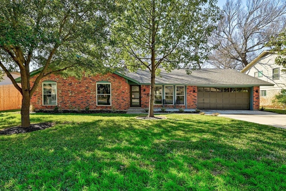 1017 Quail Park Dr, Austin, TX 78758 - photo 1