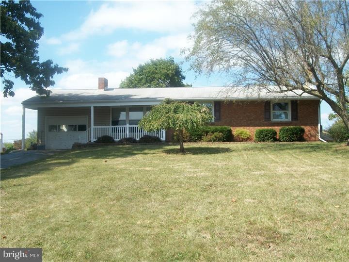 1549 Lakeside Rd, Pennsburg, PA 18073 - photo 1