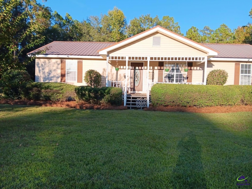 115 Log Cabin Rd, Eastman, GA 31023 - photo 1