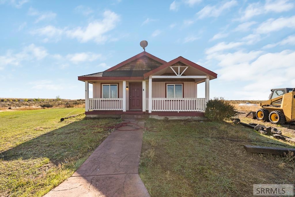 For Sale $305,000 • Co-Listing Agent