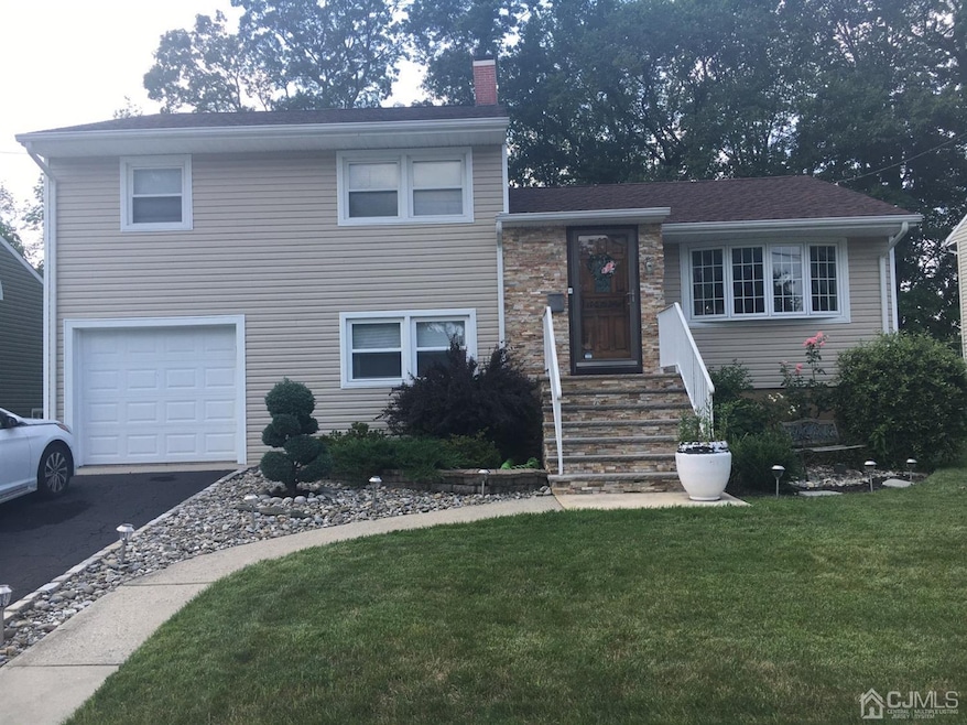 Front Roof two yrs old, Custom stone entry, vinyl 