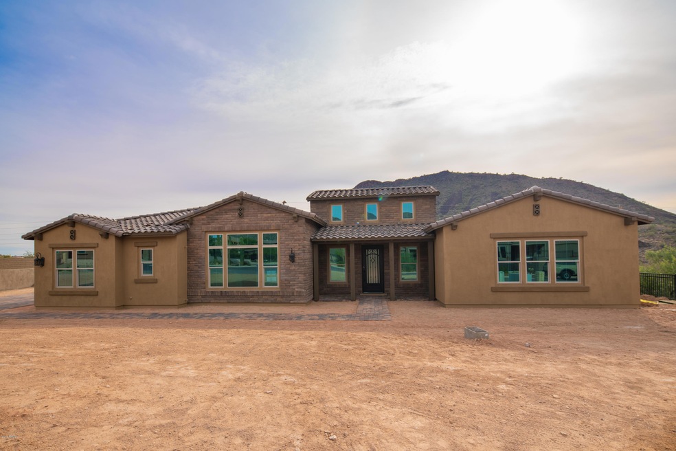Whisper Homesite 22 Front of Home