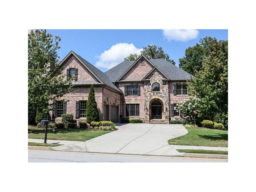 This beautiful home has wonderful curb appeal!