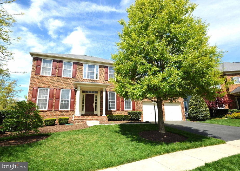 42084 Porch Light Dr, Aldie, VA 20105 - photo 1