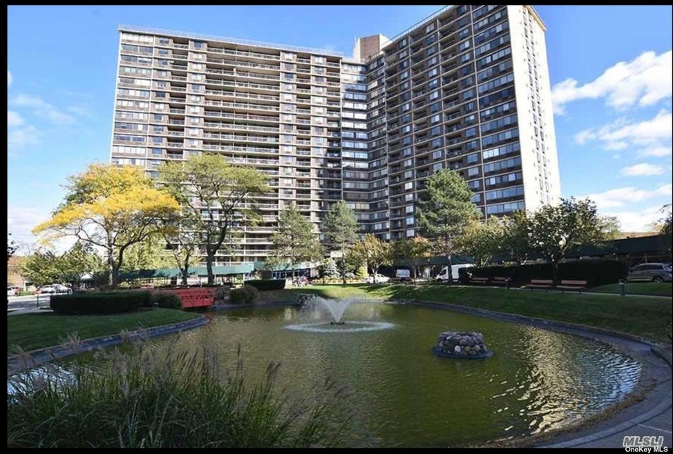 The Bay Club unit 9D, Bayside, NY 11360 - photo 1