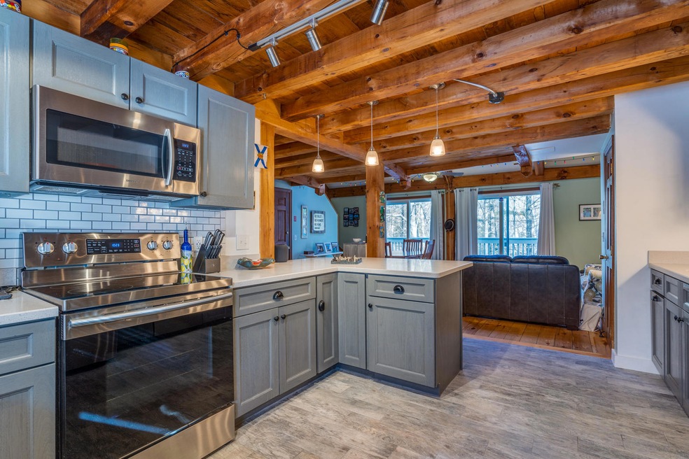 801 Us Route 1 unit B3, York, ME 03909 - photo 1