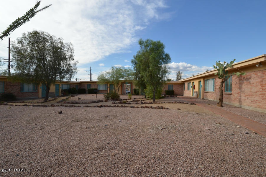 1411 E 10th St unit 3, Tucson, AZ 85719 - photo 1