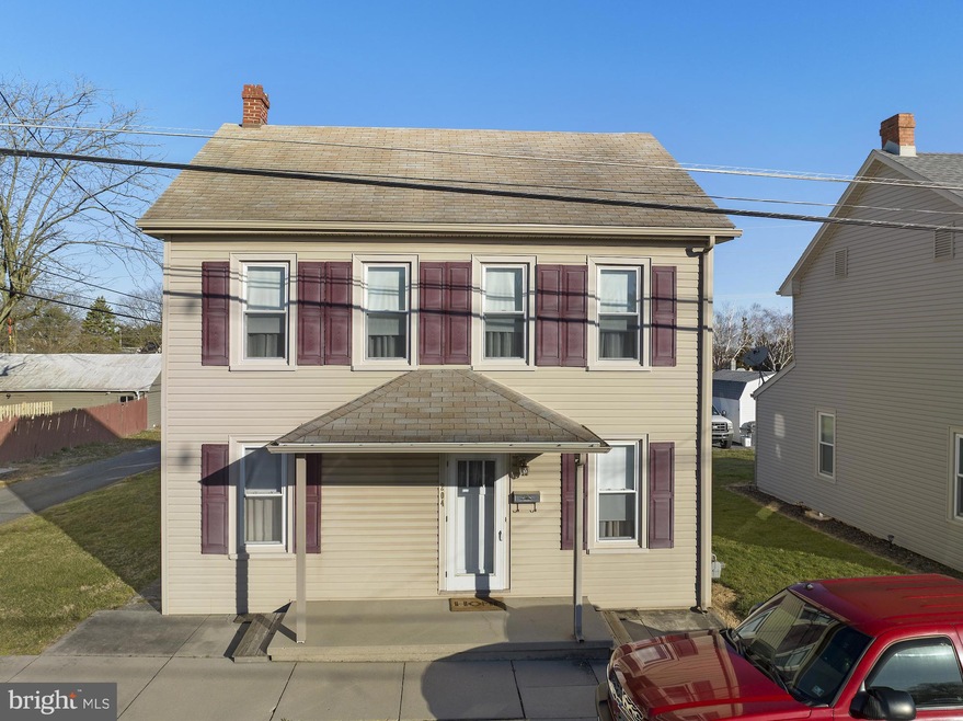 204 Lumber St, Littlestown, PA 17340 - photo 1