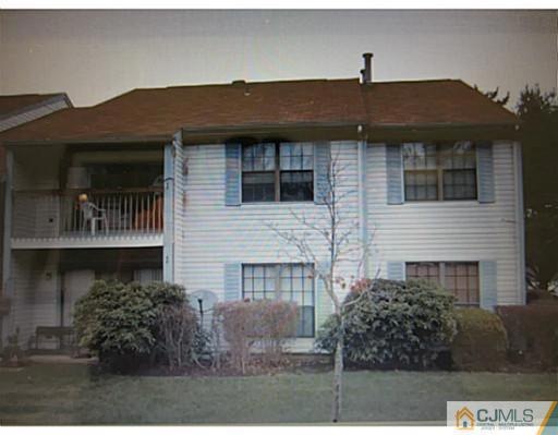 48 Crabapple Ln unit 238, Franklin Park, NJ 08823 - photo 1