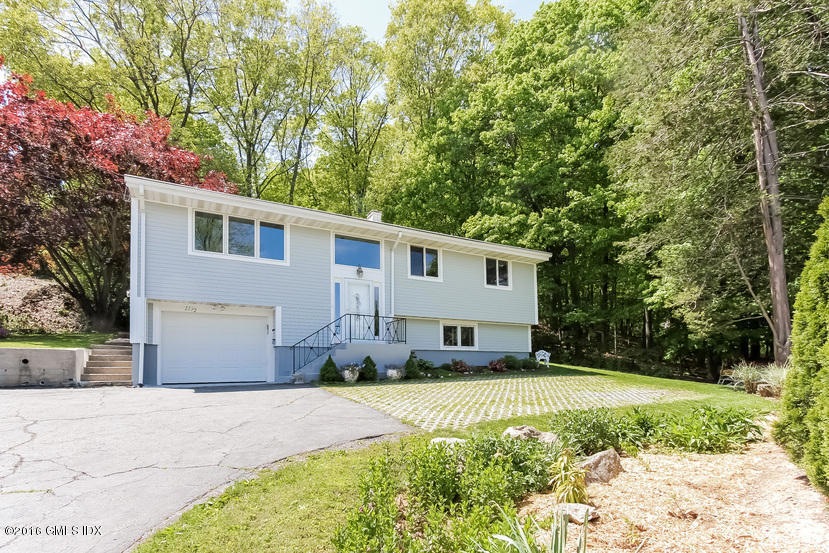 22 1/2 Caroline Place, Greenwich, CT 06831 - photo 1