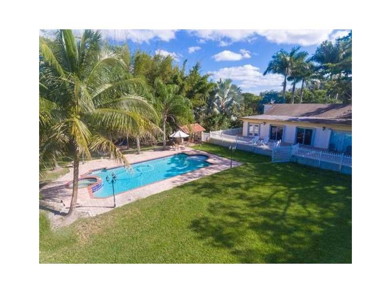 5211 SW 201st Terrace, Fort Lauderdale, FL 33332 - photo 1