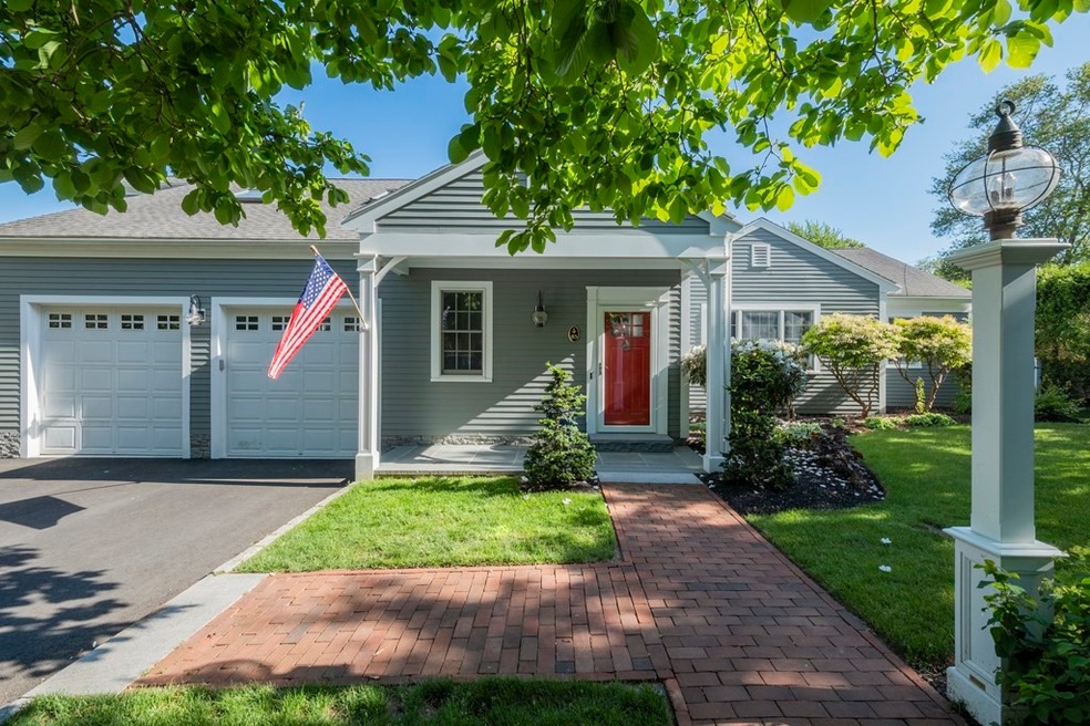 85 William St, South Dartmouth, MA 02748 - photo 1