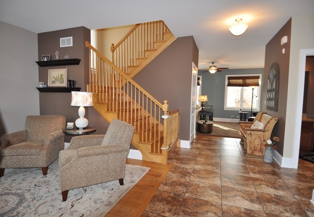 264 N Glenview Ave, Elmhurst, IL 60126 - photo 1