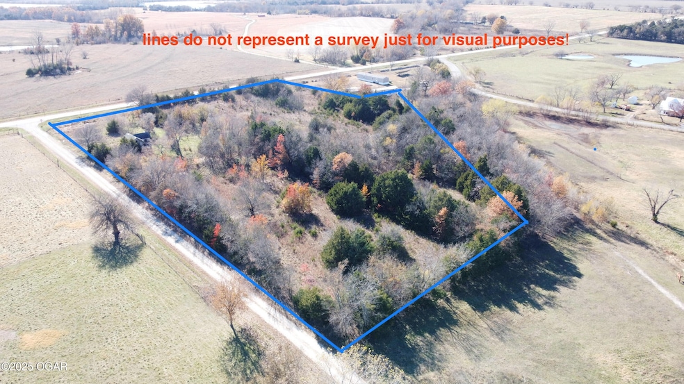 404 129th St, Fort Scott, KS 66701 - photo 1