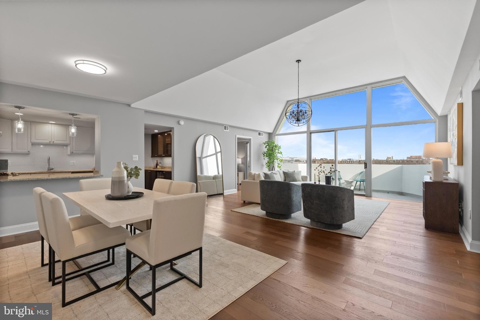 Town Square Towers unit 813, Washington, DC 20024 - photo 1