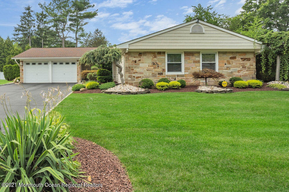 21 AVALON LANE